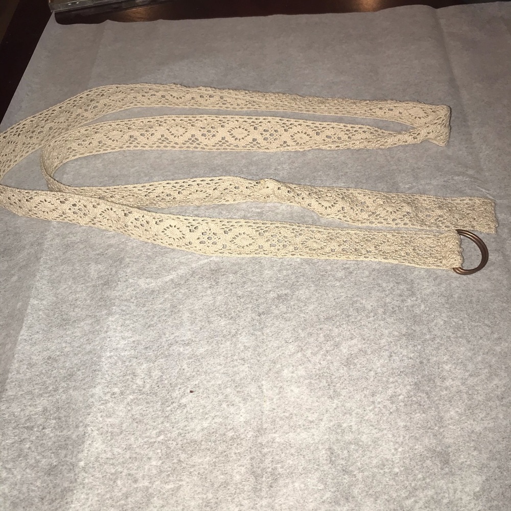 Lace belt -cream colored size 28 (plus size)